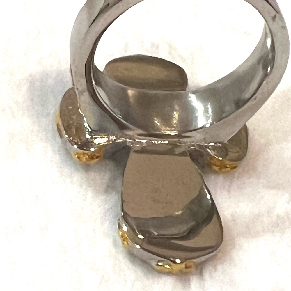 ~SET~ White marbled and Gold Cross Pendant and Ring Sz 11 - Picture 3 of 7